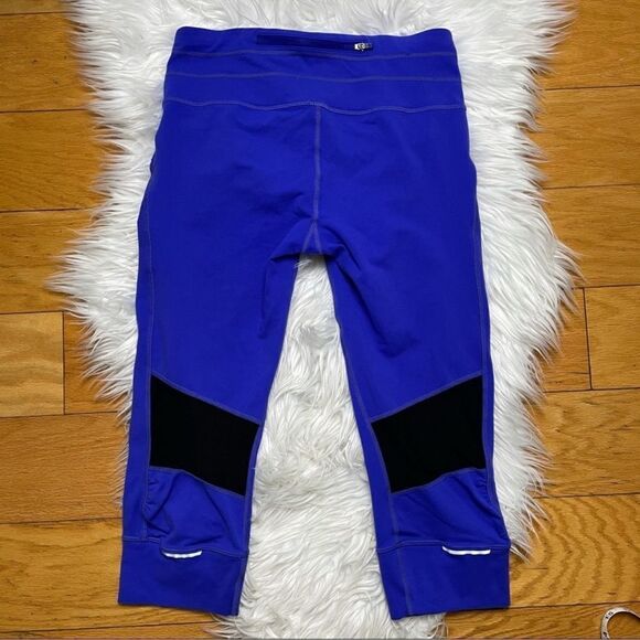 Athleta Relay Capri Crop Leggings Vent Reflective M - Picture 3 of 8